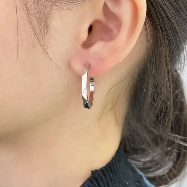 Geometric Faceted Multi-Bar Stud Earrings 9