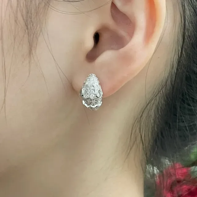 Geometric Teardrop Pavé-Set Stud Earring 9