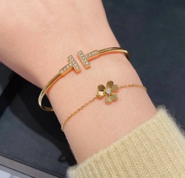 Gold and Silver Flower Pendant Bracelets 8