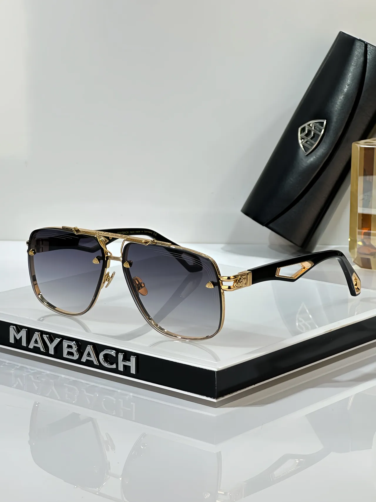 Gold Black Metal Frame Acetate Temples Sunglasses 6