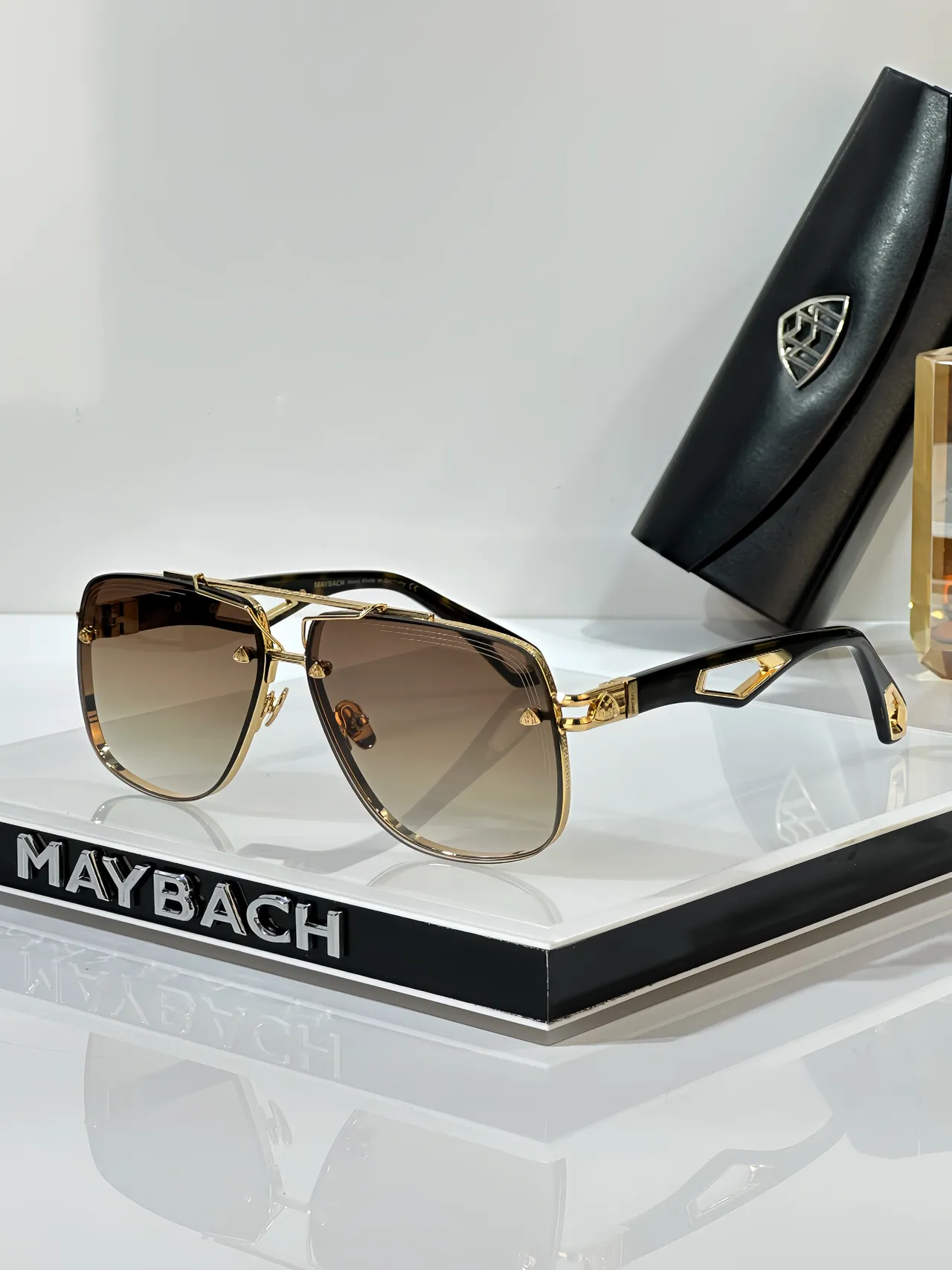 Gold Black Metal Frame Acetate Temples Sunglasses 7