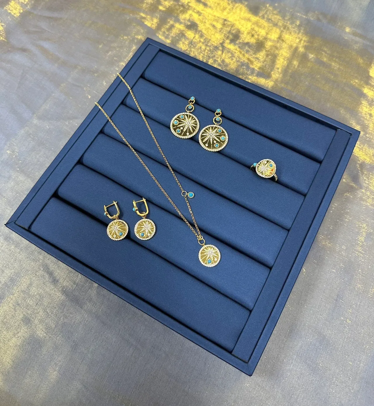 Gold Blue Ornate Circular Face Pavé-Set White Stones Ring 7