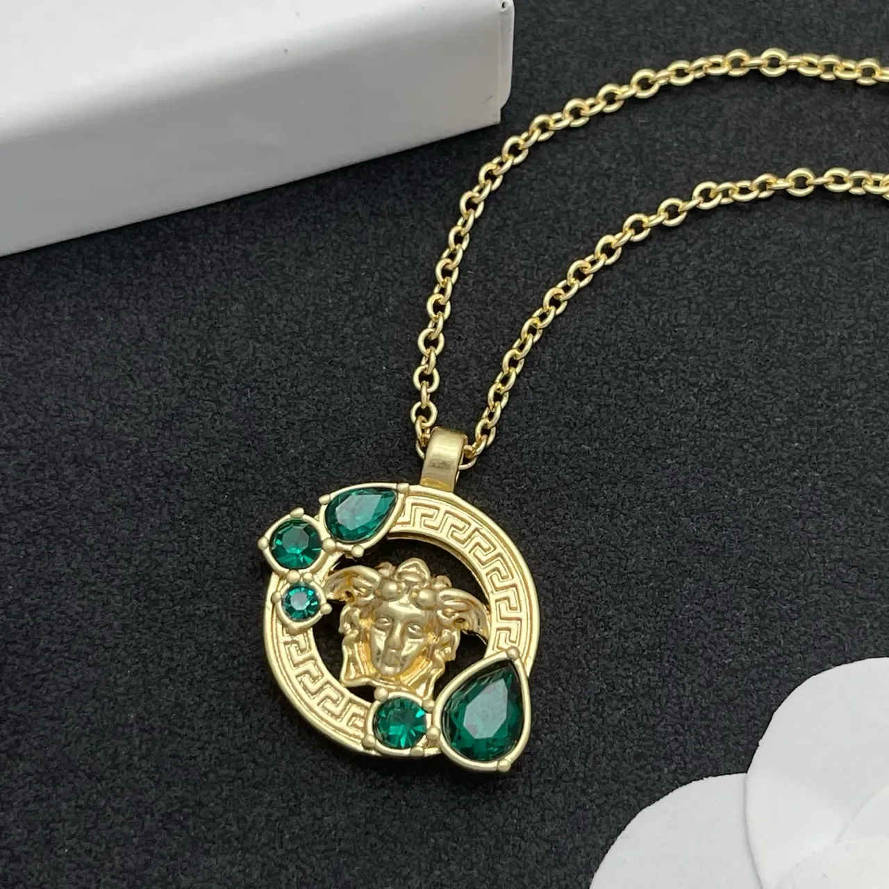 Gold Green Chain Circular Pendant Necklace 6