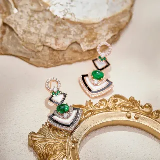 Gold Green Geometric Fan-Shaped Motif White And Black Enamel Inlay Earrings