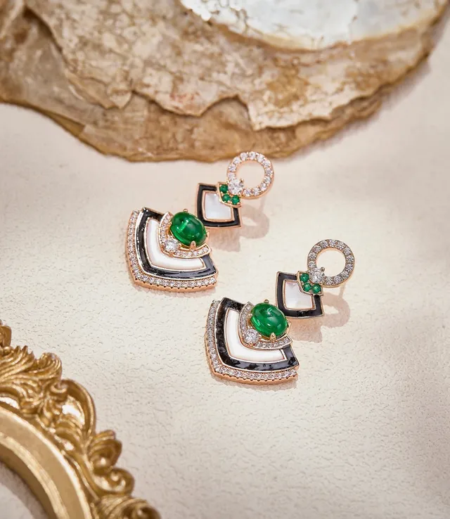 Gold Green Geometric Fan-Shaped Motif White And Black Enamel Inlay Earrings 6