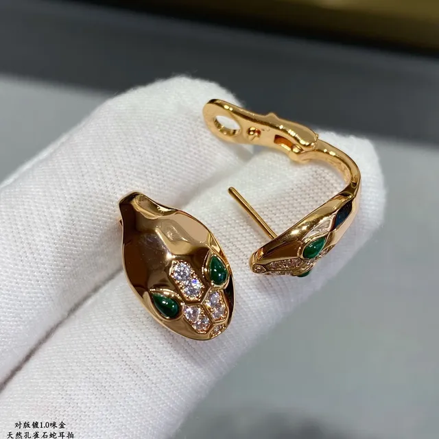 Gold Green Snake-Head Motif Metal Earrings 3
