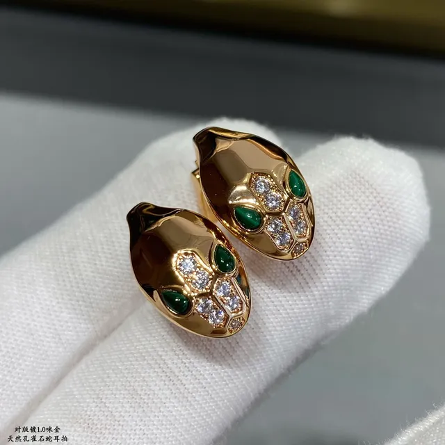 Gold Green Snake-Head Motif Metal Earrings 7