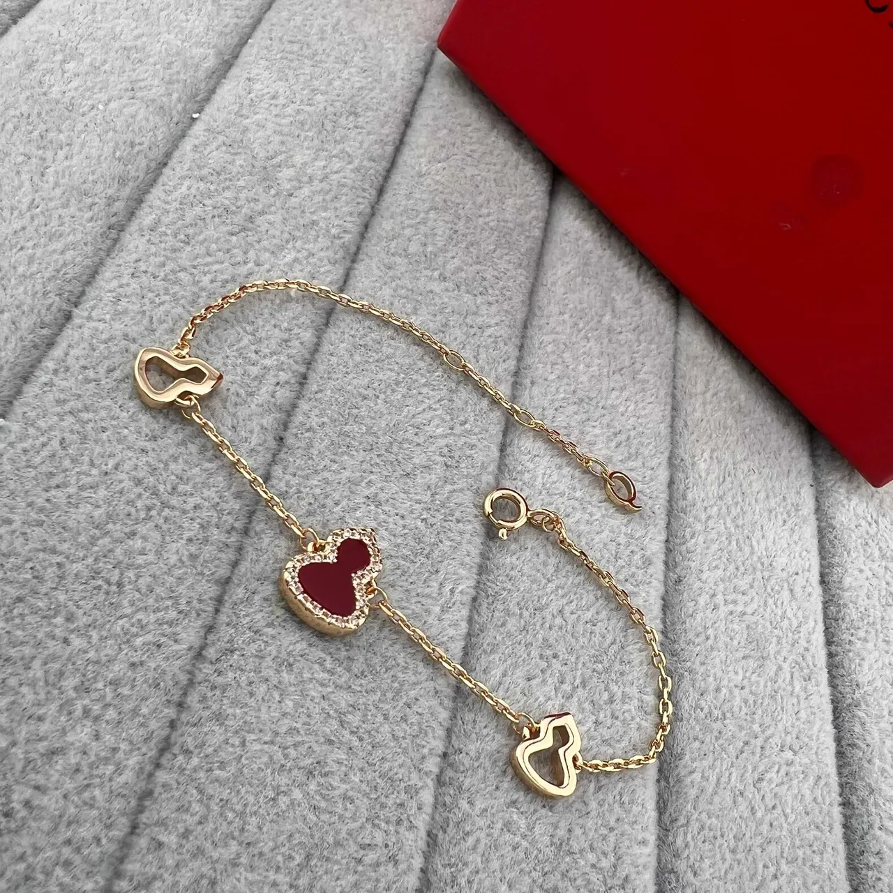 Gold Multicolor Chain Heart-Shaped Charms Bracelet 5