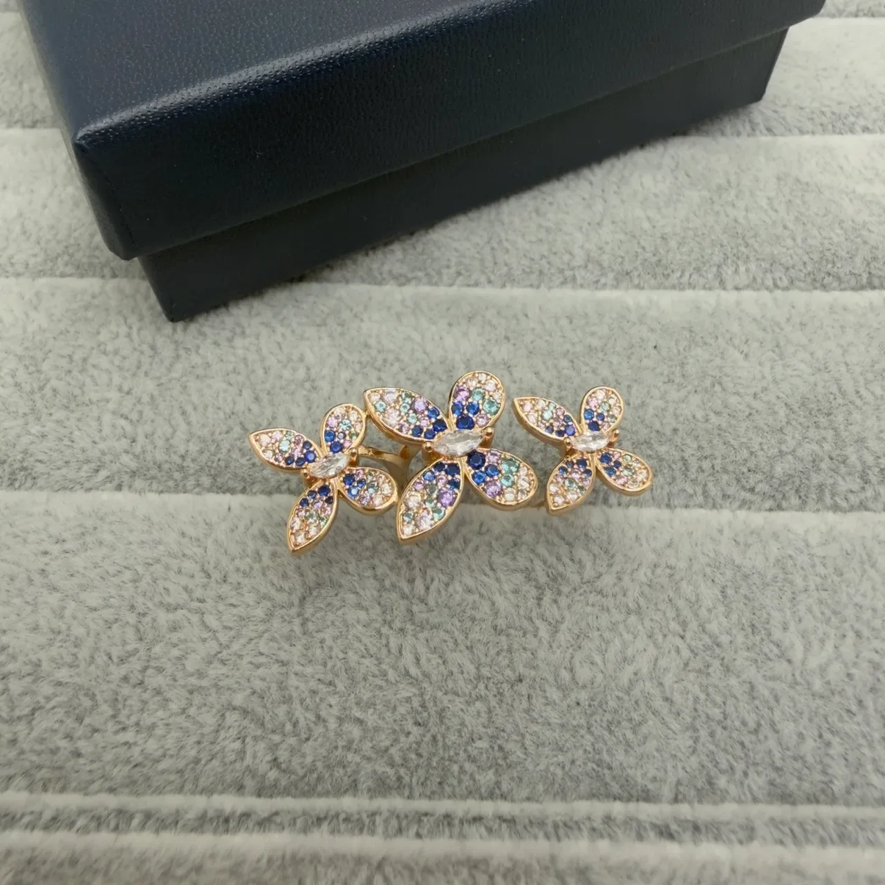 Gold Pink Floral Motif Pavé-Set Stones Ring 5