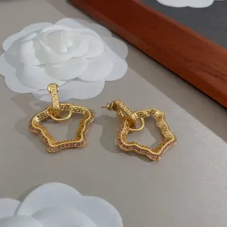 Gold Pink Geometric Quatrefoil Frame Earrings