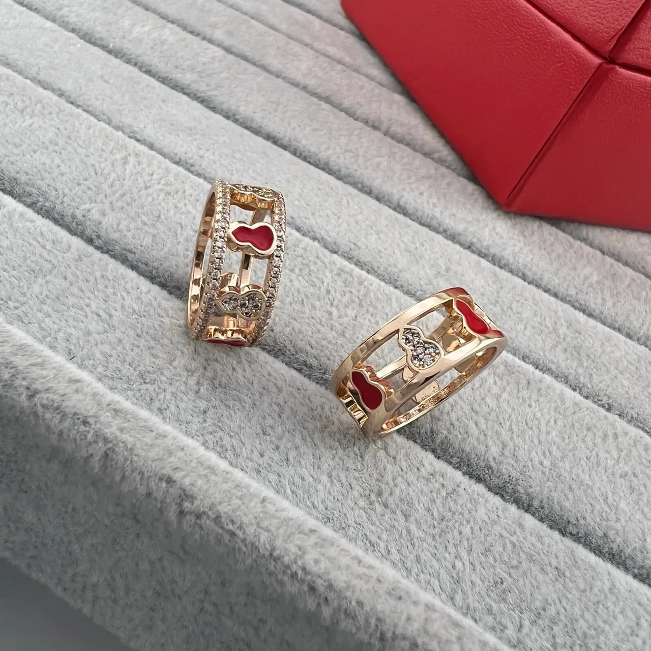 Gold Red Openwork Enamel Hearts Ring 5