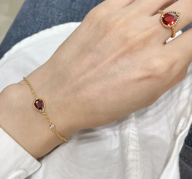 Gold Red Rope-Chain Pavé Heart Charm Bracelet 9