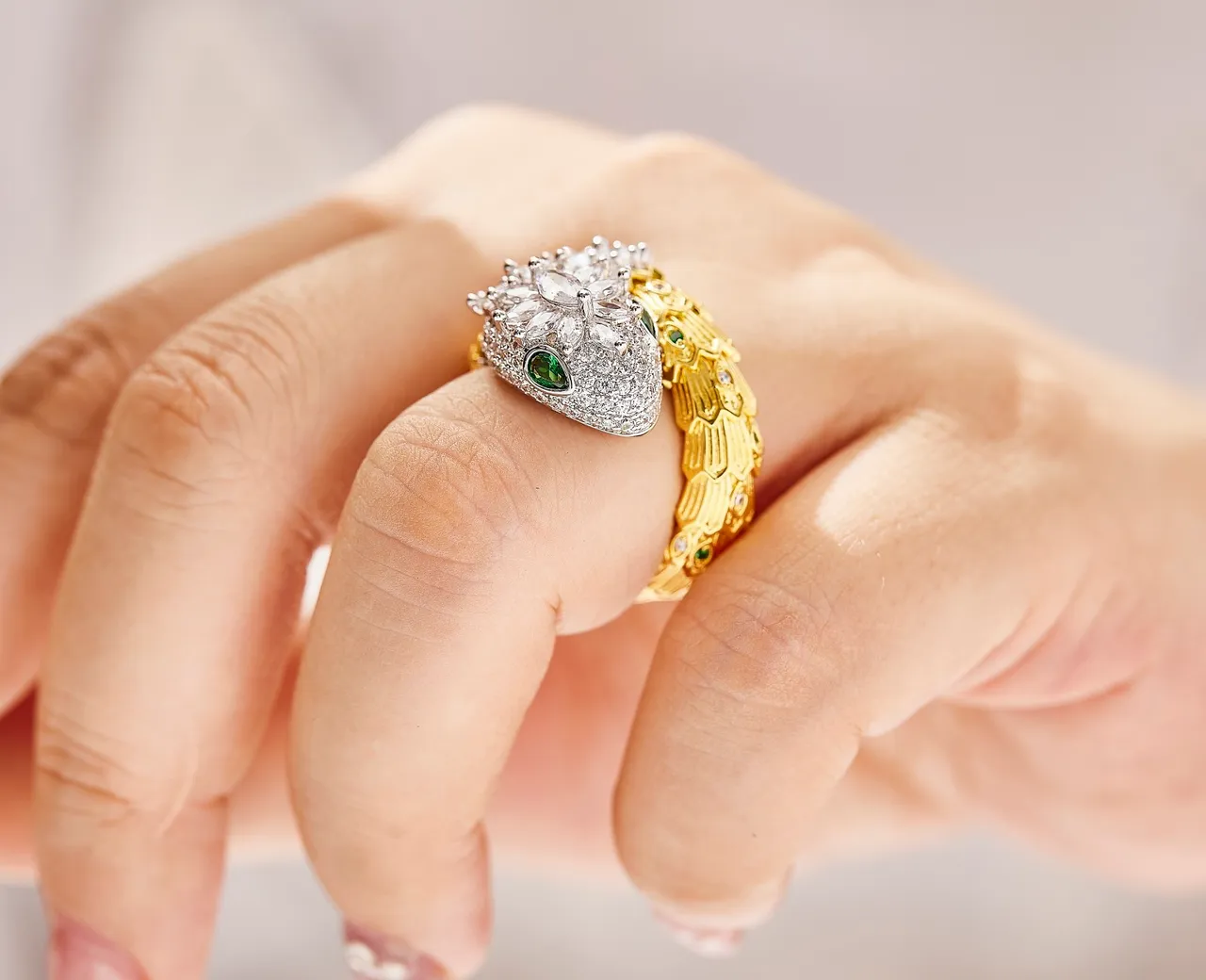 Gold Silver Sculptural Snake Motif Pavé-Set Clear Crystals Ring 8