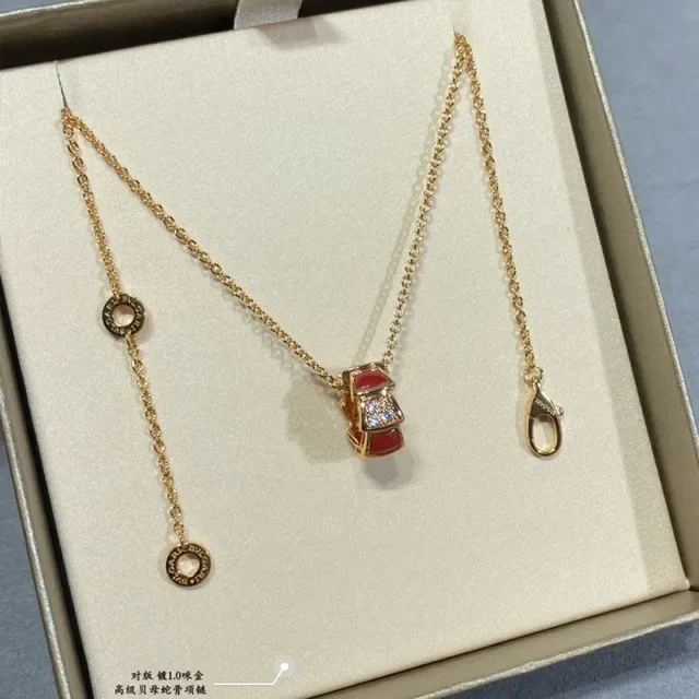 Gold-Tone Cylindrical Gemstone Pendant Necklaces 2