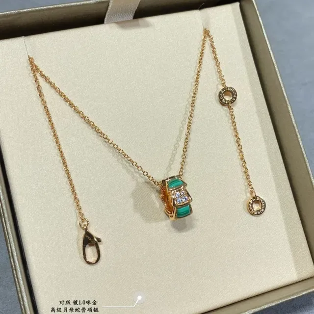 Gold-Tone Cylindrical Gemstone Pendant Necklaces 3