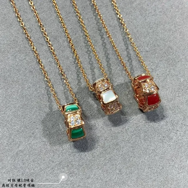 Gold-Tone Cylindrical Gemstone Pendant Necklaces 5