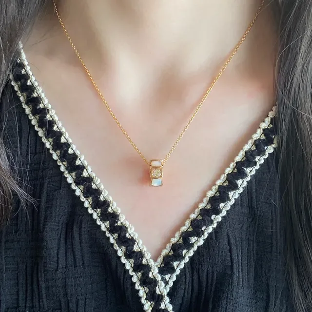 Gold-Tone Cylindrical Gemstone Pendant Necklaces 8