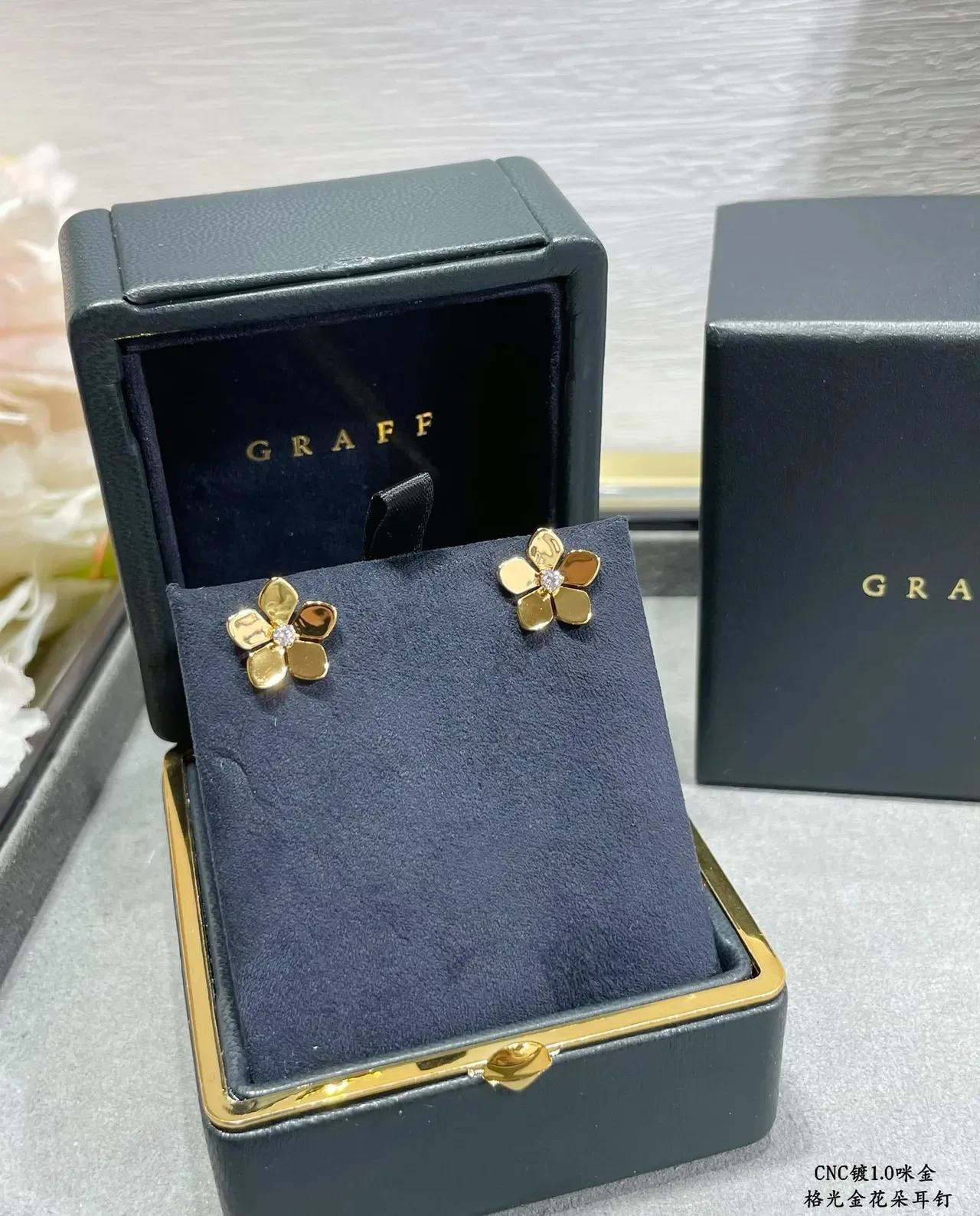 Gold-Tone Five-Petal Flower Stud Earrings 3