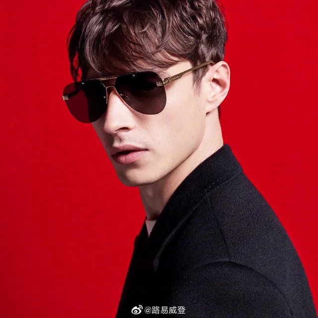 Gold-Tone Gradient Mirrored Aviator Sunglasses 7