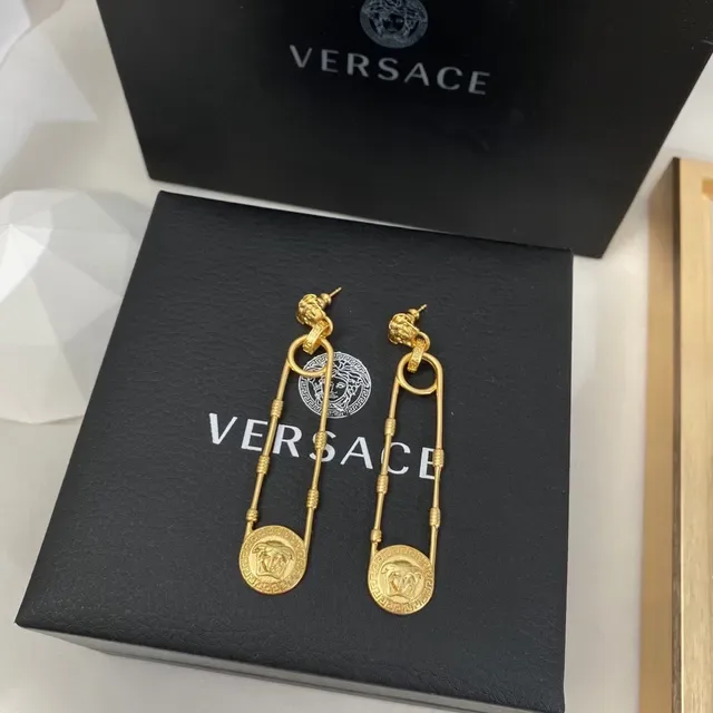 Gold-Tone Lion Head Greek Key Drop Earrings 7
