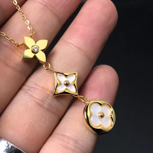 Gold White Floral Charm Quatrefoil Motif Necklace 3