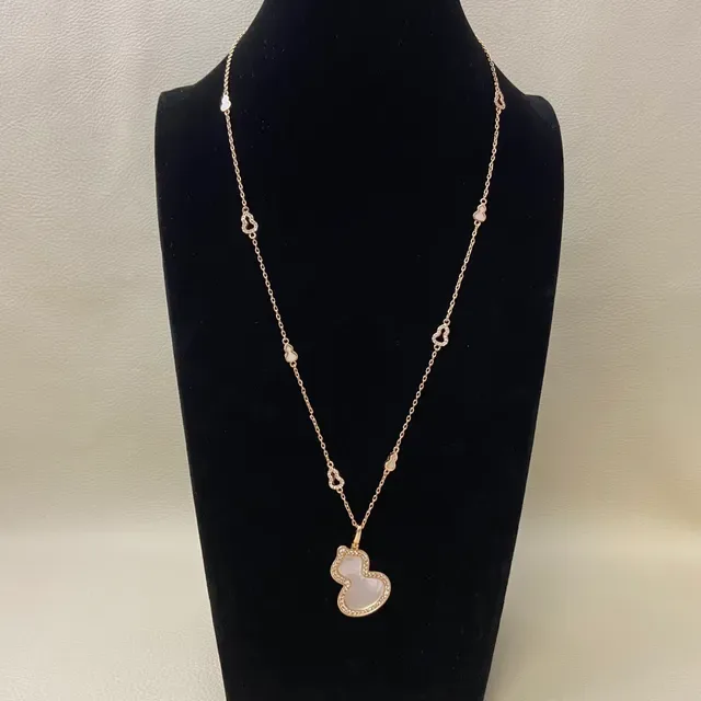 Gold White Gourd-Shaped Pendant Mother-of-Pearl Inlay Necklace 2
