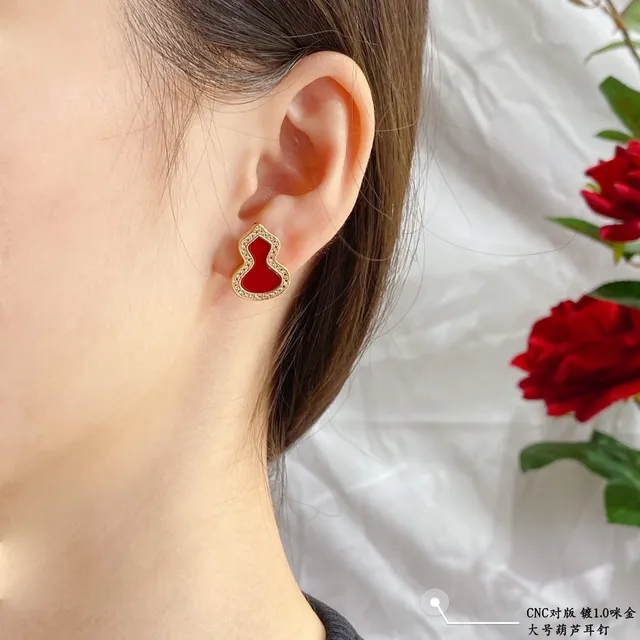 Gourd-Shaped Pavé Crystal Inlay Stud Earrings 9