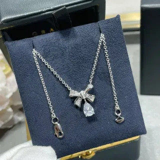 Graff Bow Argent Blanc Pendentif Baguette-Cut Pierres Latérales Collier