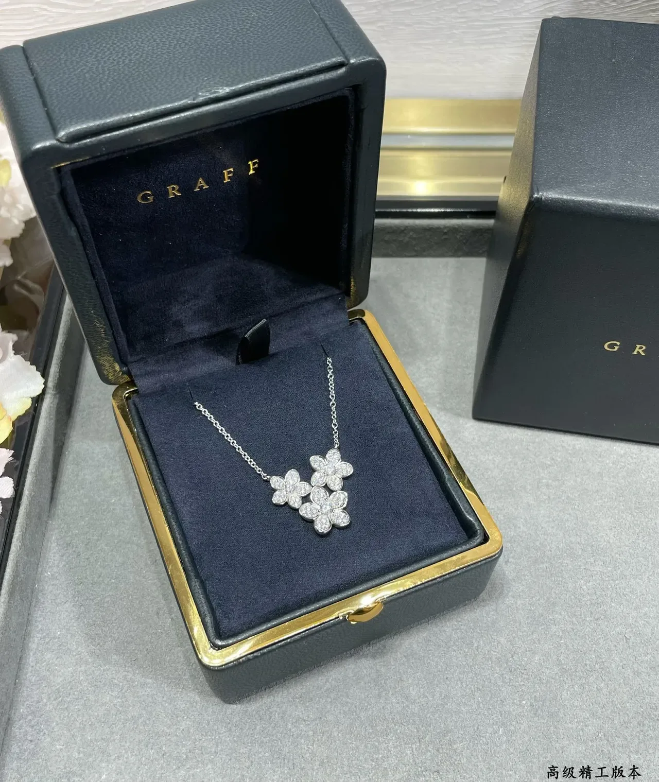 Graff Floral Cluster Pavé Diamond Necklace 4