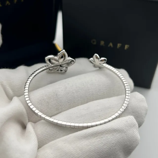 Graff Floral Pavé Diamond Open Bangle Bracelet 4