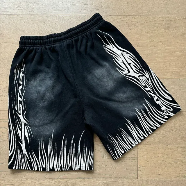 Graphic-Print Elastic-Waist Drawstring Shorts 17