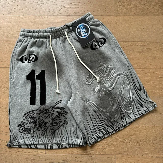 Graphic-Print Elastic-Waist Drawstring Shorts 20