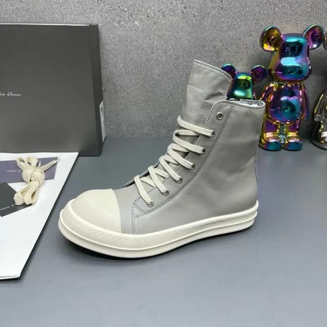 Gray and Off-White Two-Tone High-Top Zipper Ankle Boots 2