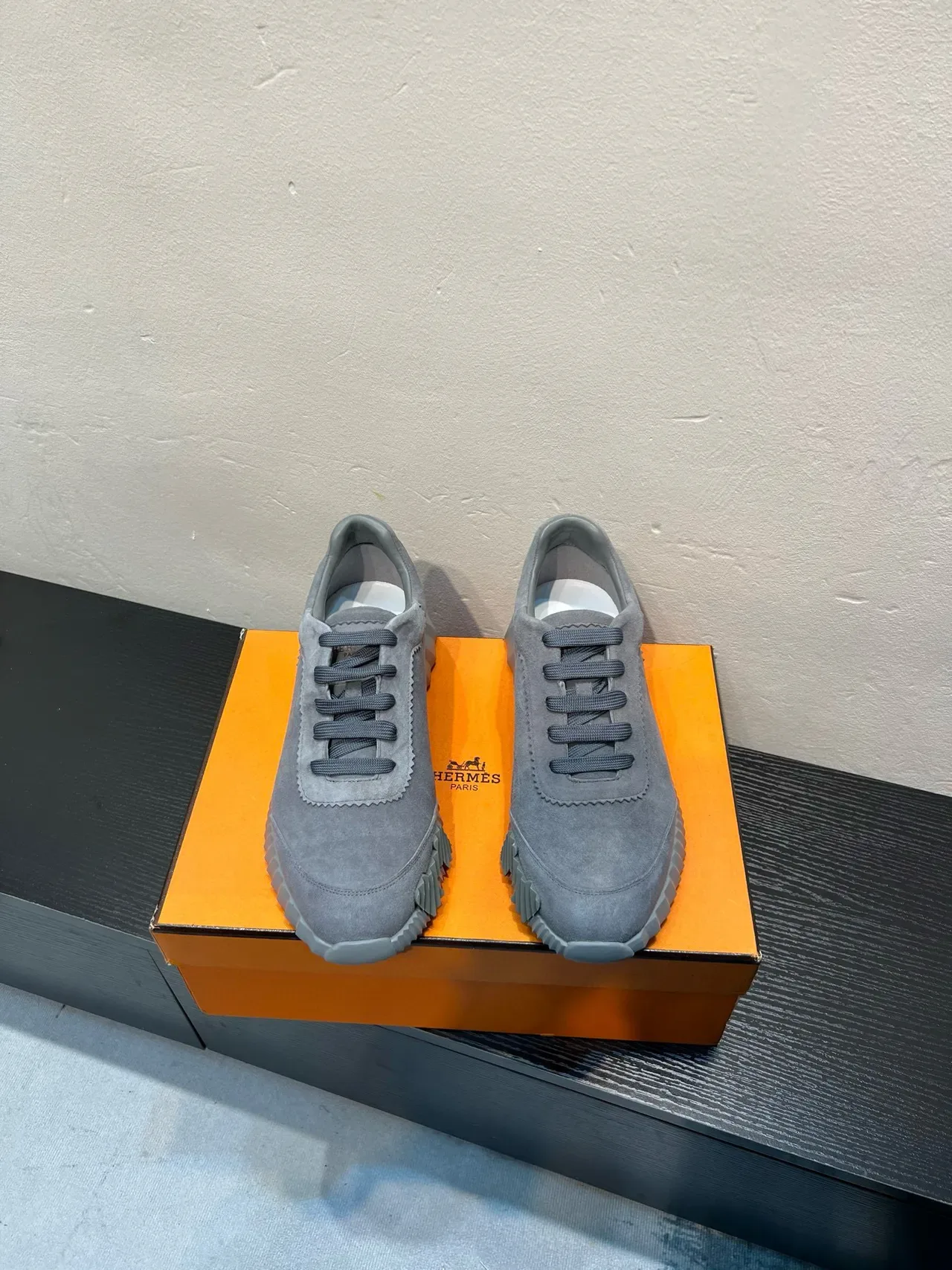 Gray Suede Upper Ribbed Sculpted Sole Sneakers 2
