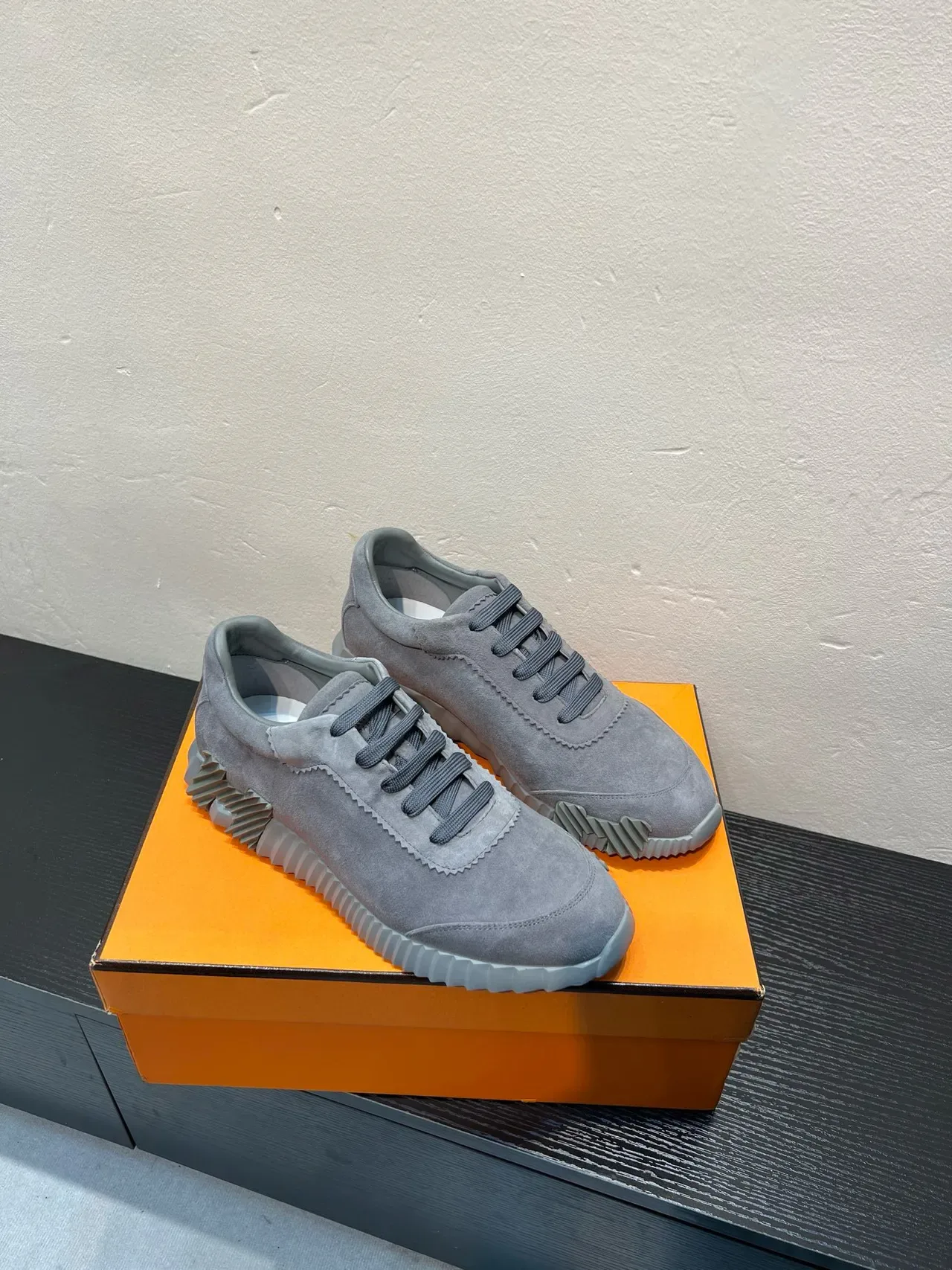 Gray Suede Upper Ribbed Sculpted Sole Sneakers 5