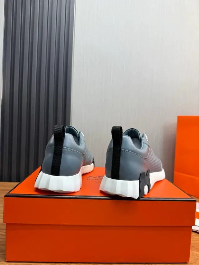 Gray White Sculpted Ridged Midsole Mesh And Smooth Upper Sneakers 3