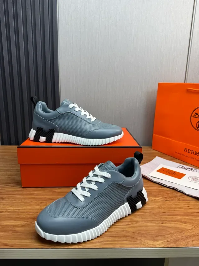 Gray White Sculpted Ridged Midsole Mesh And Smooth Upper Sneakers 4