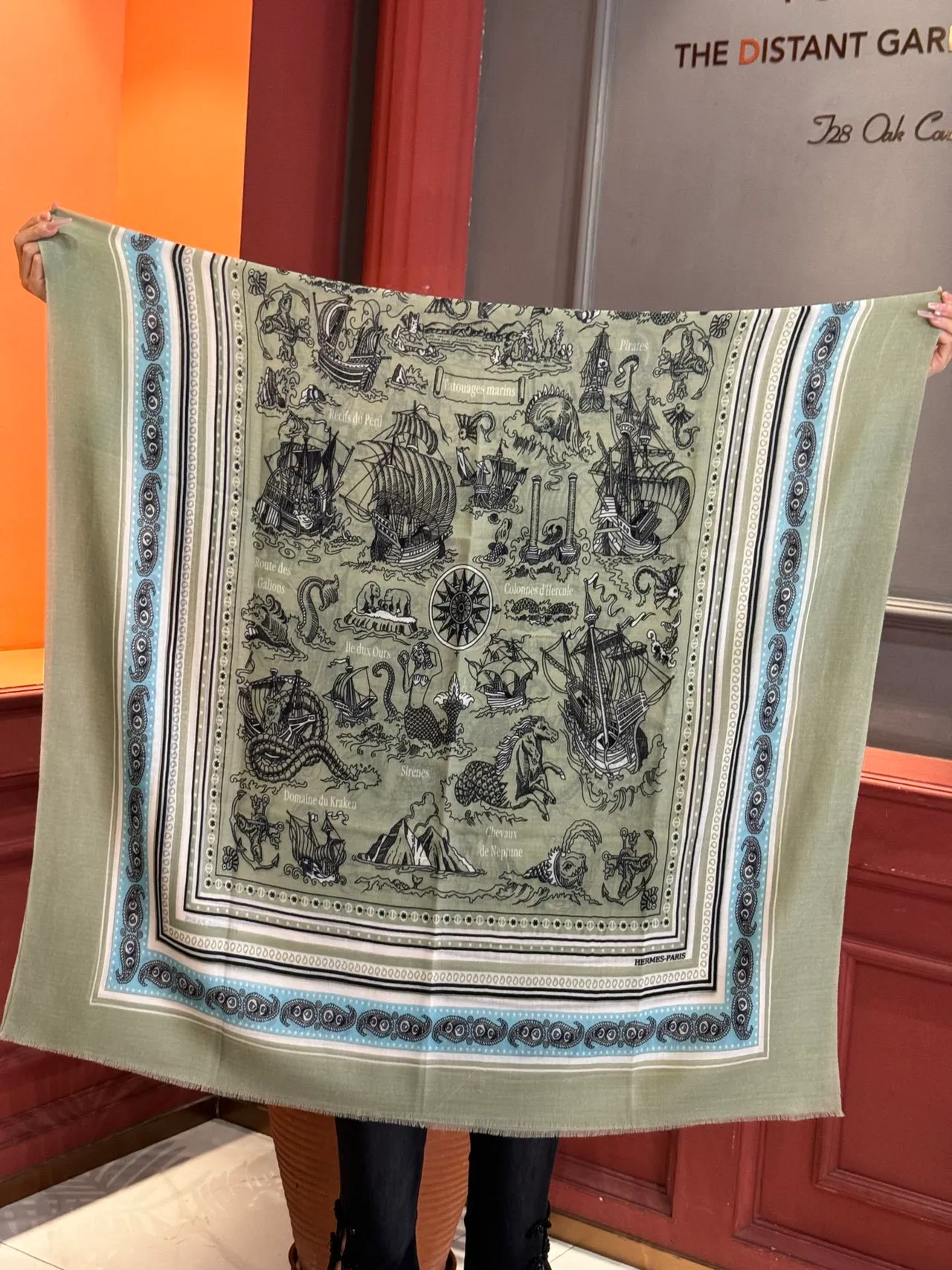 Xale verde azul estampado com mapa náutico motivo paisley borda de trim 9