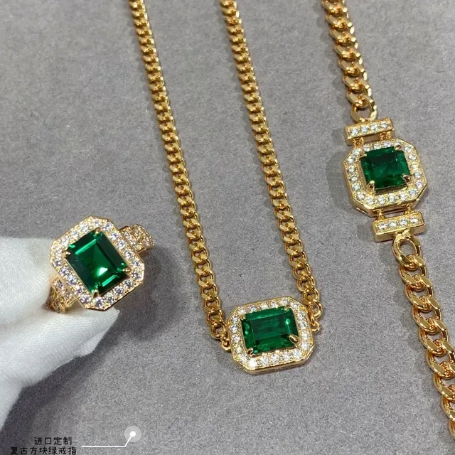 Green Gold Emerald-Cut Center Stone Halo Setting Ring 7