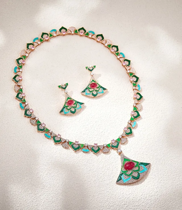 Green Pink Fan-Shaped Enamel-Inlaid Earrings 5