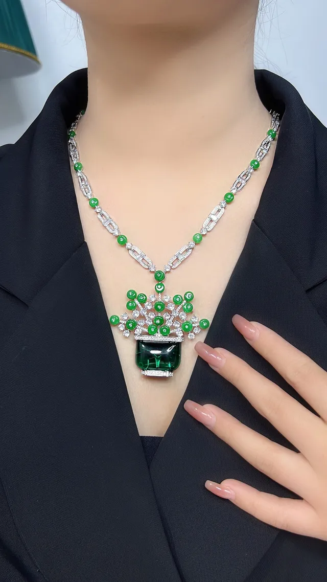 Green Silver Floral-Pot Pendant Cabochon Beads Necklace 8