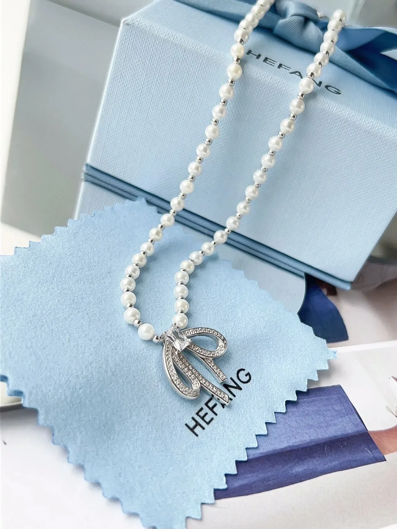 HEFANG Blue Silver Pearl Strand Bow-Shaped Pendant Necklace 8