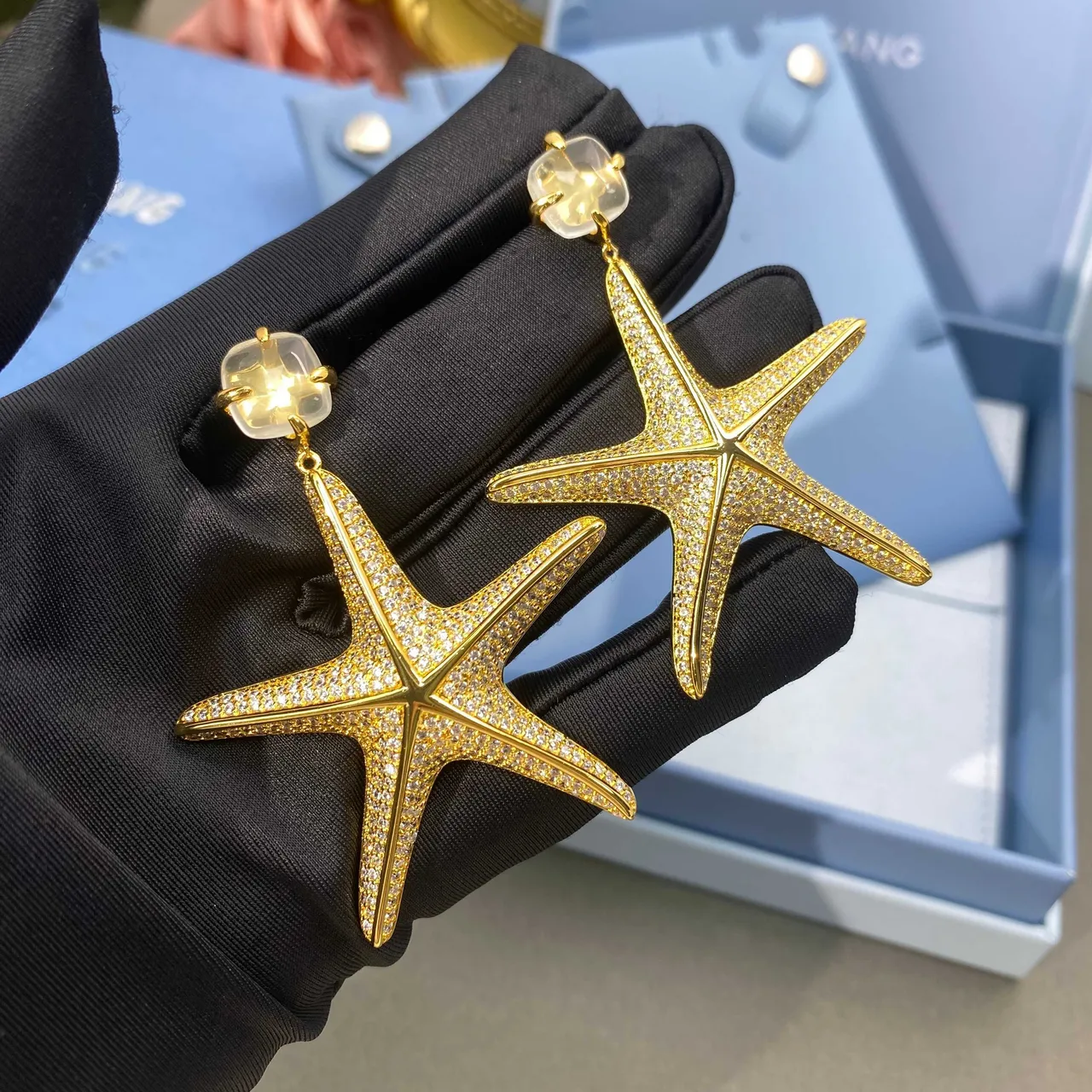 HEFANG Starfish Pavé-Crystal Gold-Tone Earrings 3