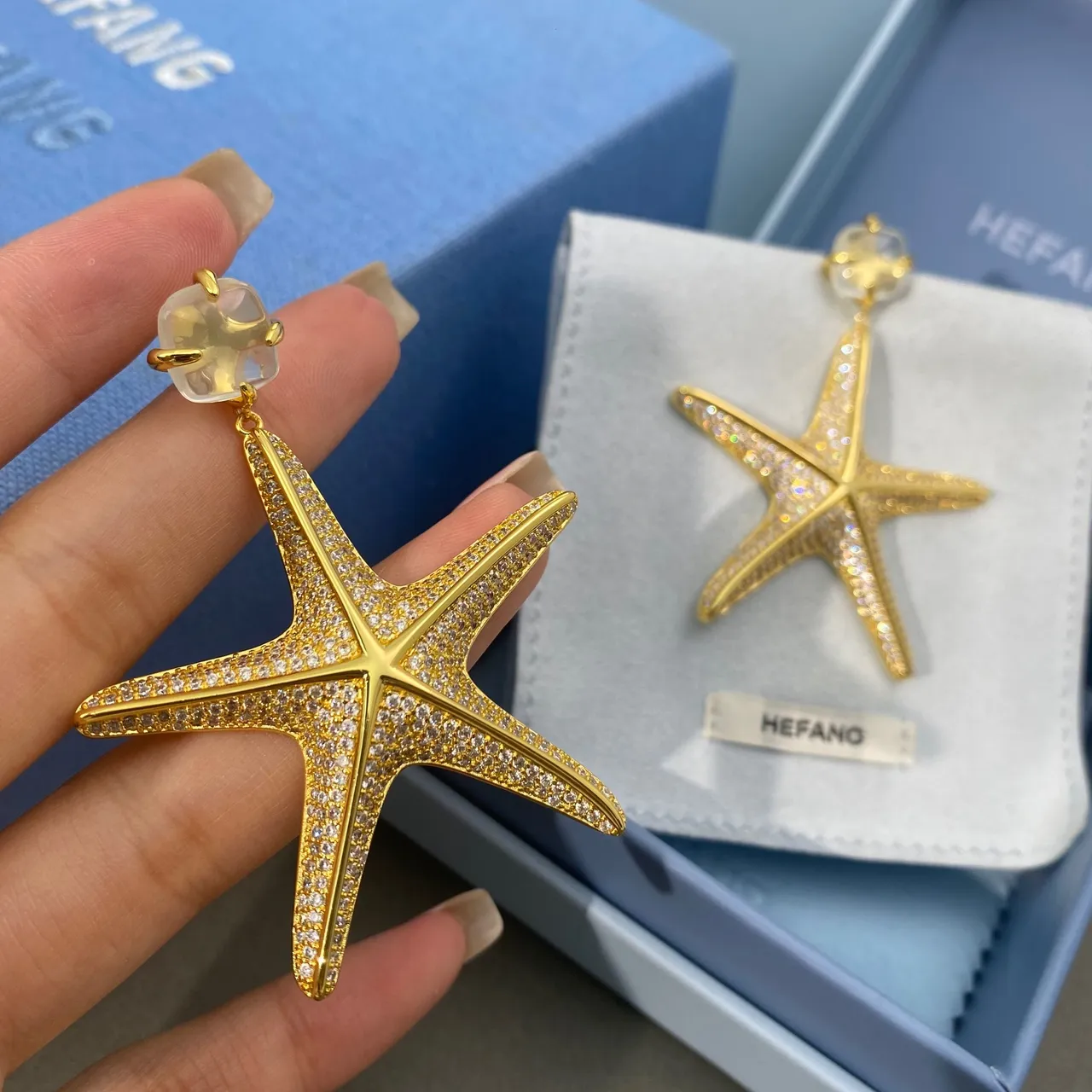 HEFANG Starfish Pavé-Crystal Gold-Tone Earrings 5