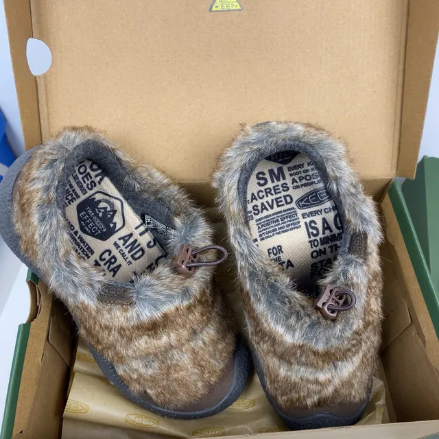 Keen Howser Beige Brown Slip-On Shearling-Lined Casual Shoes 11