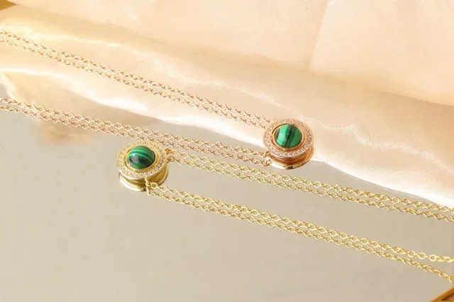 Malachite Cabochon Halo Pendant Necklace 6
