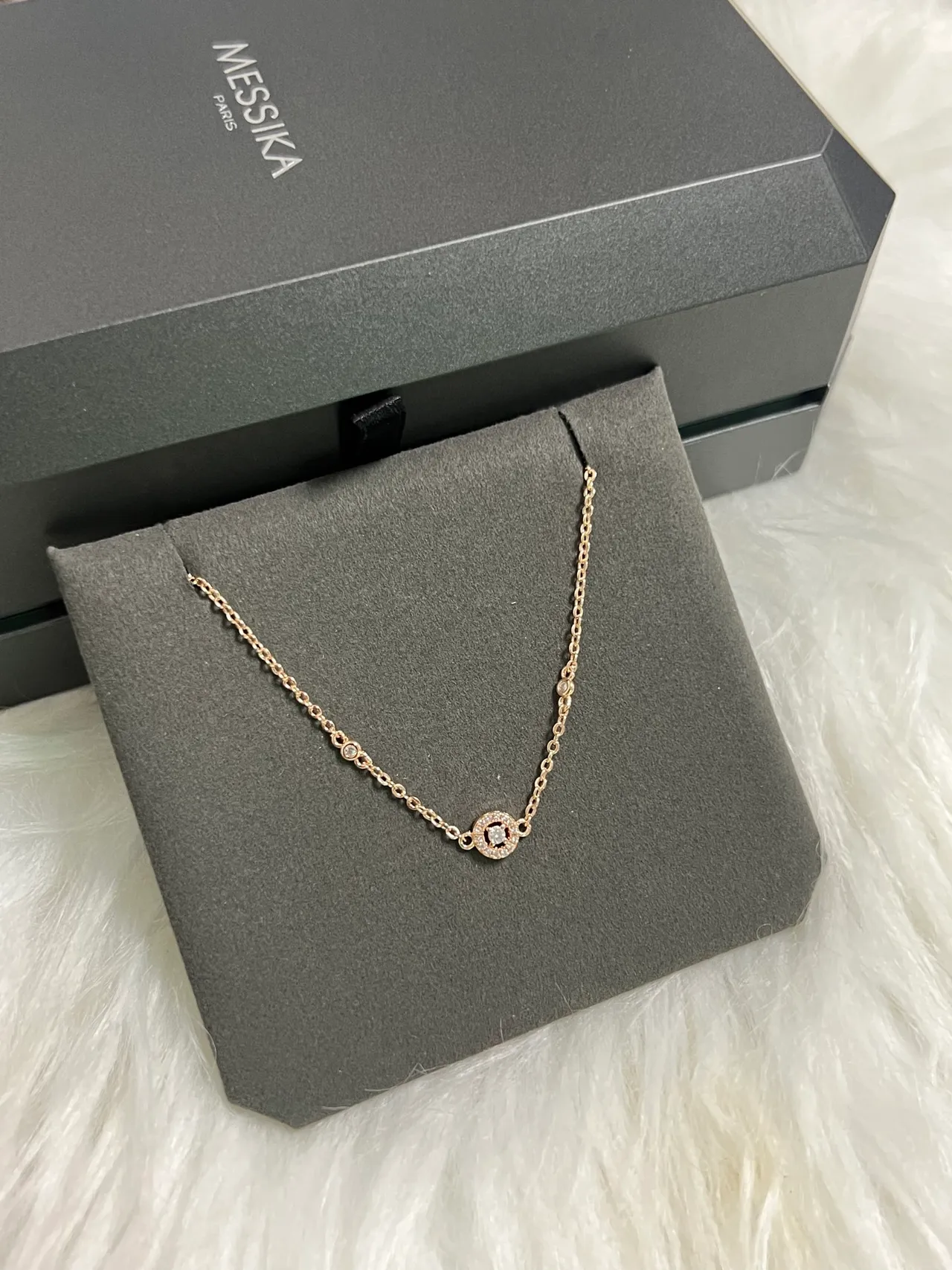 Messika Silver Pavé-Set Circular Pendant Delicate Link Chain Necklace 2