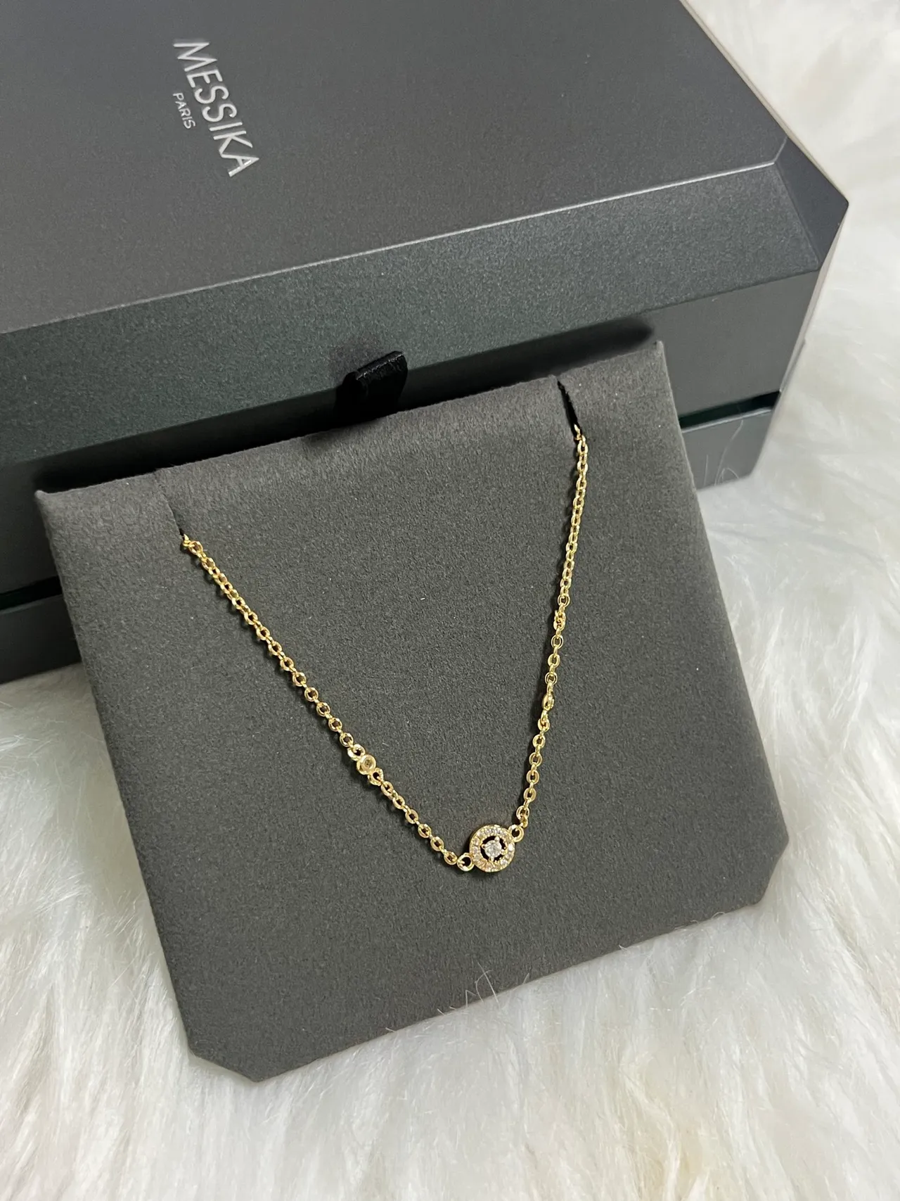 Messika Silver Pavé-Set Circular Pendant Delicate Link Chain Necklace 3
