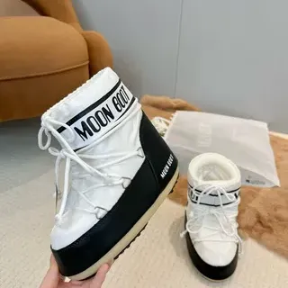 Style Moon Boot Bottes de Neige Blanches et Noires