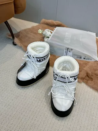 Moon Boot Style White and Black Snow Boots 2
